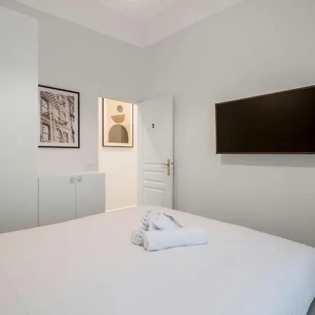 Mobility Lease - La Fayette - 8 People パリ